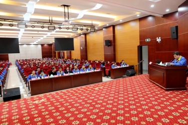 ? 學(xué)習(xí)榜樣，凝聚力量！景興紙業(yè)召開陳良杰同志先進(jìn)事跡報告會