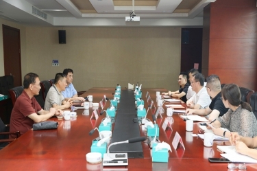 江山市委副書記、市長徐明峰率隊赴景興紙業(yè)調(diào)研